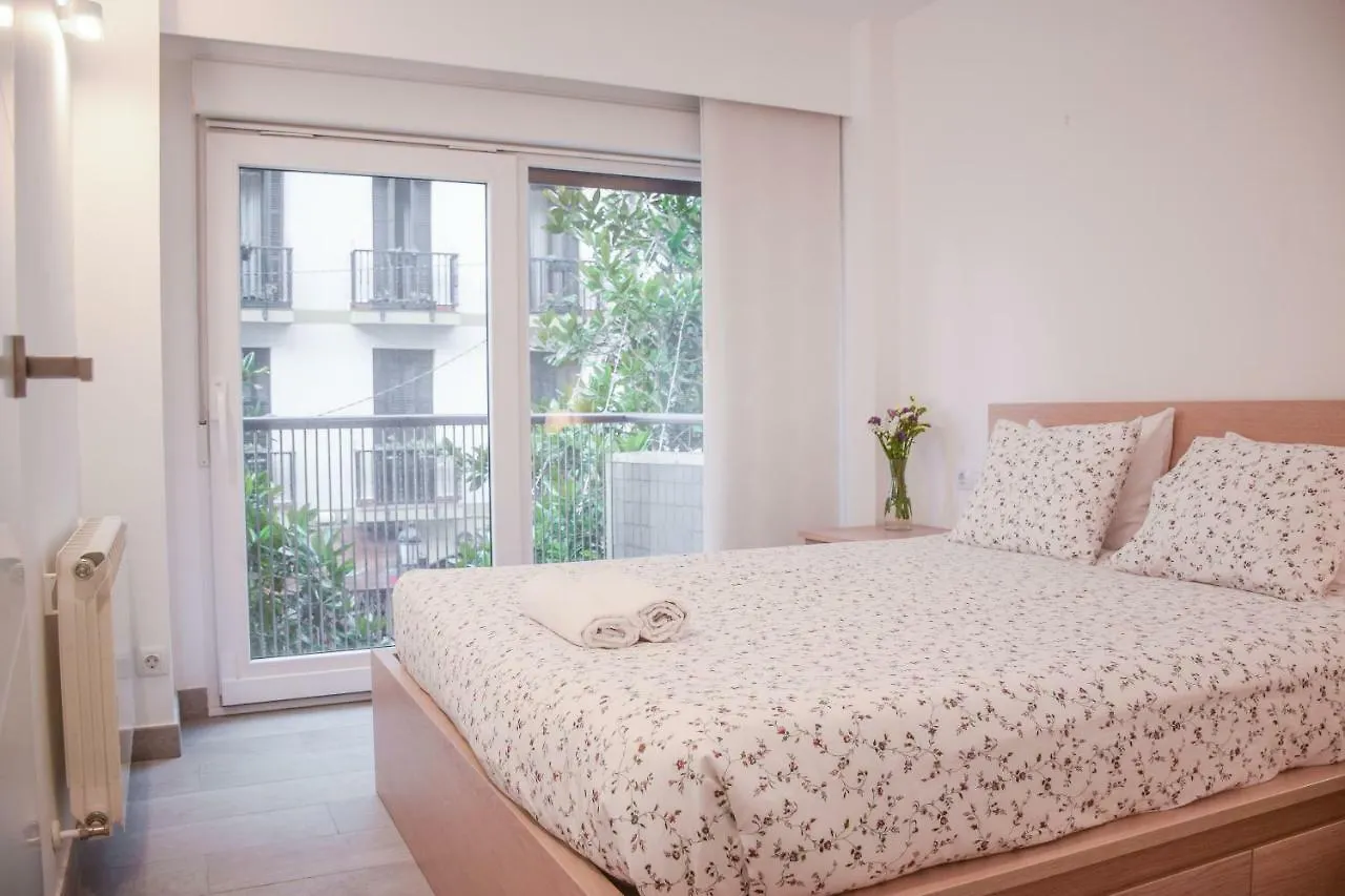 Modern & Spacious Apartment Near La Concha Bay San Sebastián Spagna