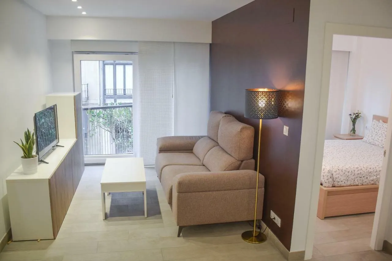 Modern & Spacious Apartment Near La Concha Bay San Sebastián